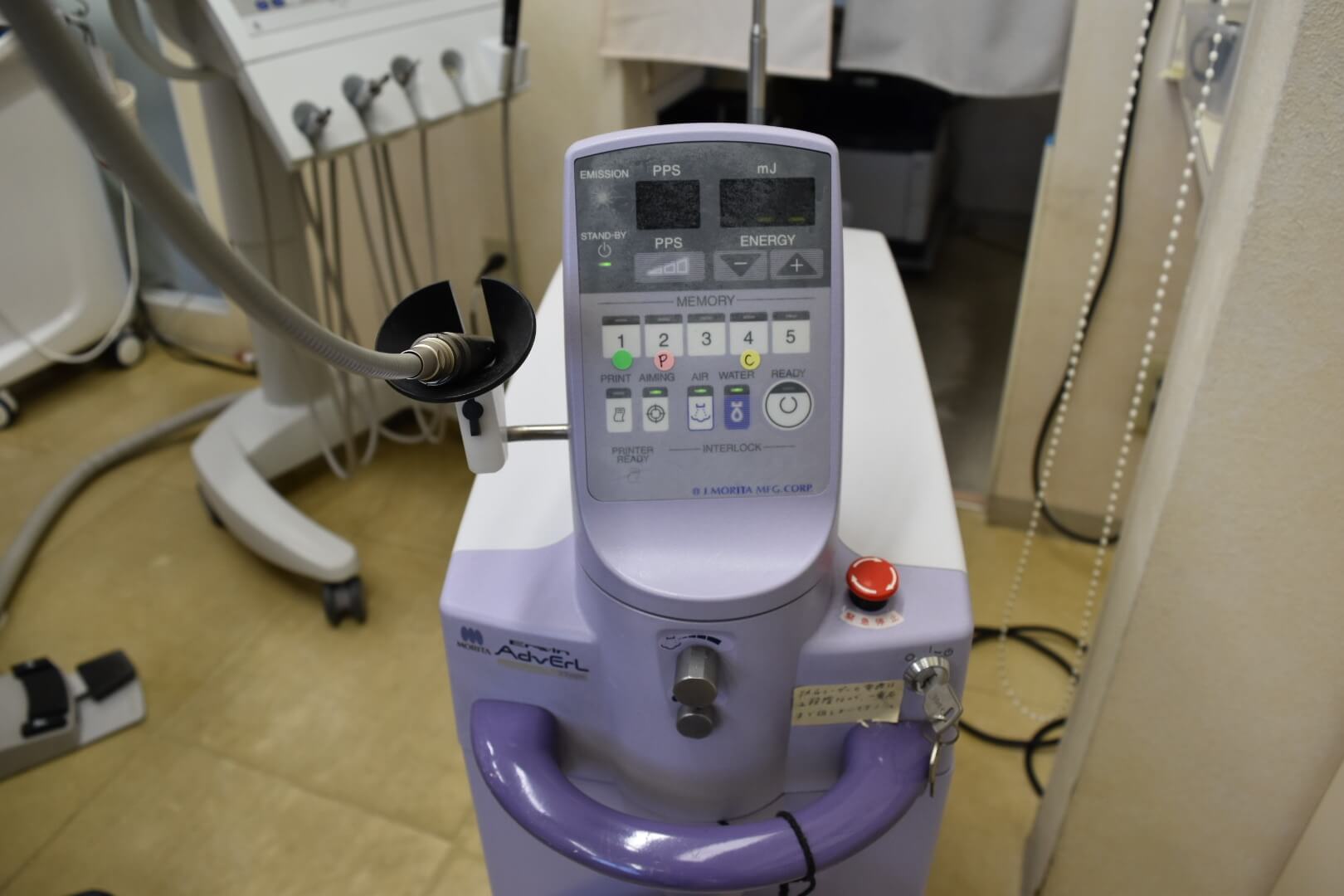 レーザー治療器